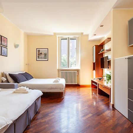 Bellezza14 - Appartamento Porta Romana / Bocconi ミラノ エクステリア 写真